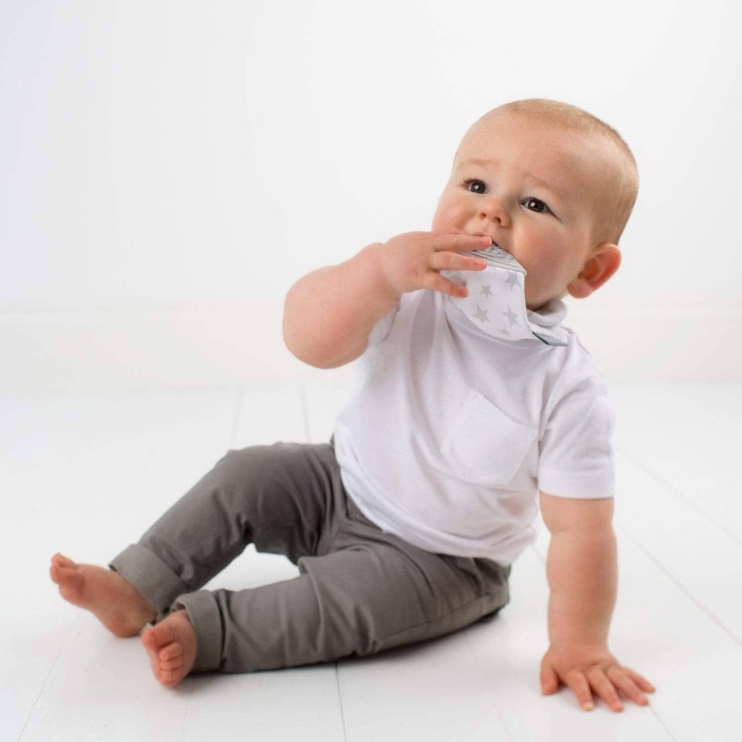 Cheeky Chompers | Silver Stars Muslin Neckerchew