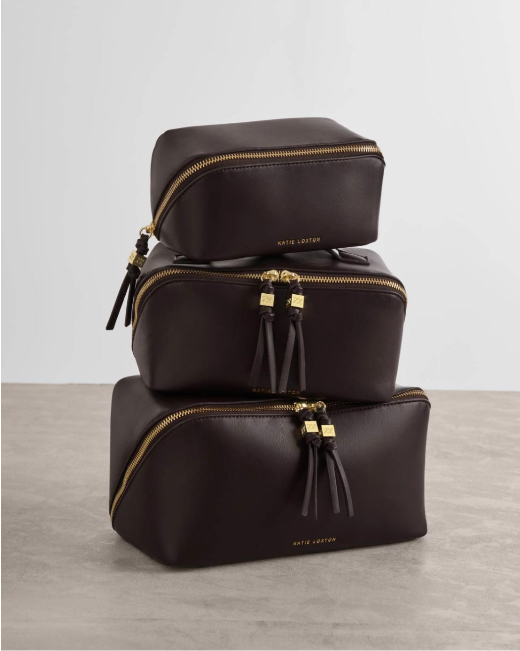 Katie Loxton | Bitter Chocolate Soho Large Makeup & Wash Bag