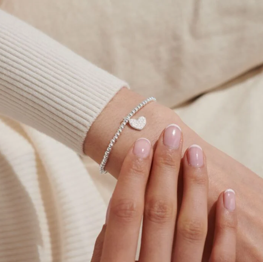 Joma Jewellery | A Little Enchanting Eighteen Bracelet