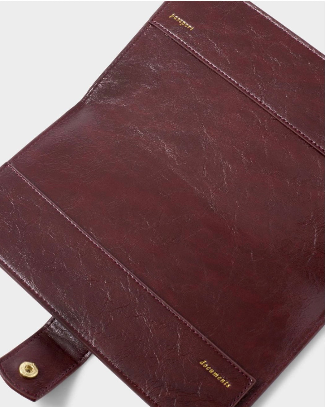 Katie Loxton | Cherry Charlbury Patent Crackle Travel Wallet