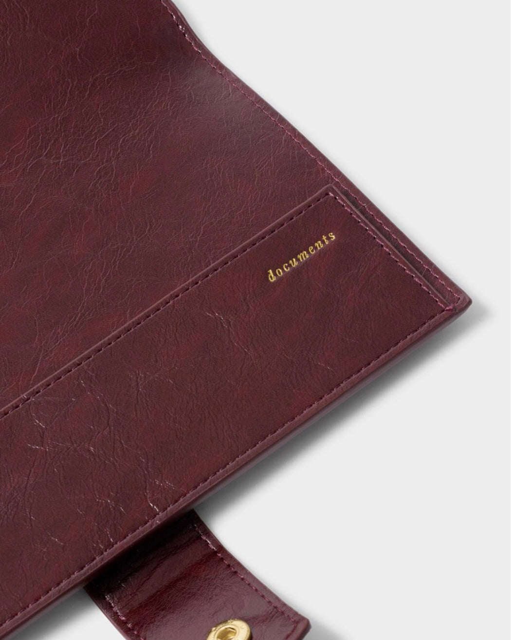 Katie Loxton | Cherry Charlbury Patent Crackle Travel Wallet