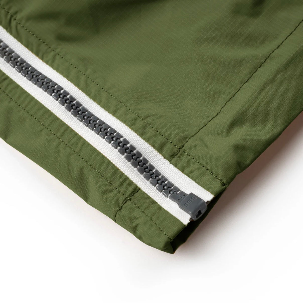 ROKA London | Avocado Holborn Rain Jacket