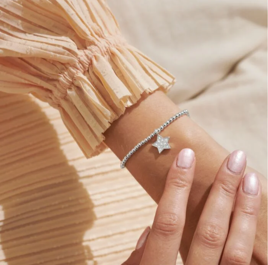 Joma Jewellery | A Little Congratulations Bracelet