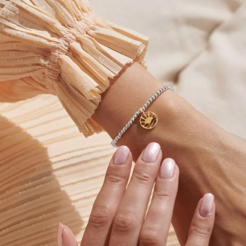 Joma Jewellery | A Little Trust In The Magic Of New Beginnings Bracelet