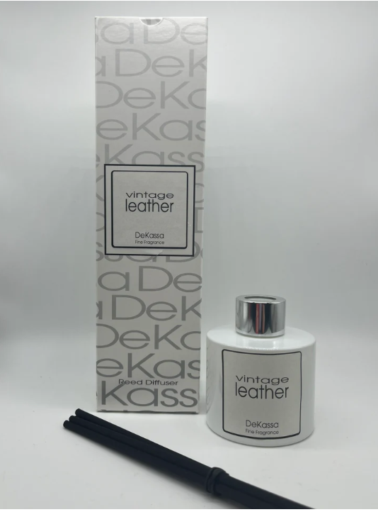 Dekassa | Vintage Leather Luxury Scented Candle